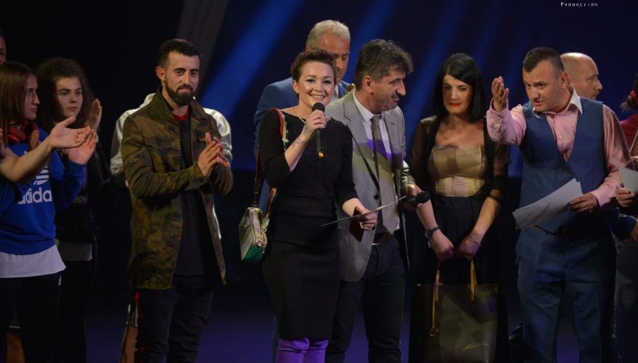 Të rinjtë e Elbasanit ‘kundër’ trendit të kohës