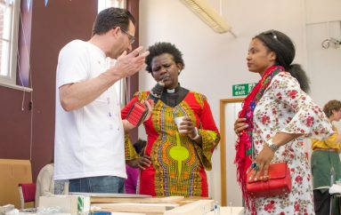 Biblioteka e plaçkava që huazon lirë për të gjitha komunitetet