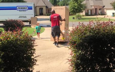 Shpërndarësi bën realitet ëndrrën e djaloshit të vogël