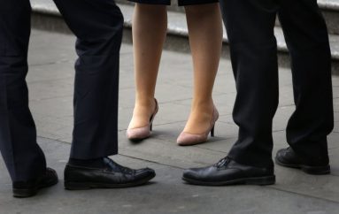 “Të ndryshëm, por të barabartë”, feminizmi nuk po zhduk hendekun e pagës