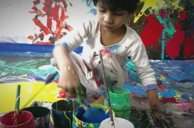 Piktori 4 vjeçar që po mahnit botën