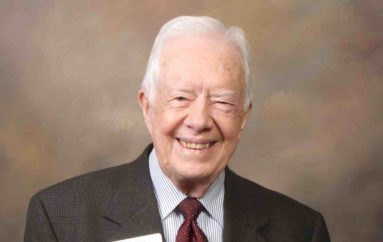 Ish-presidenti Amerikan hap një klinikë të re në këtë qytet të vogël në Gjeorgji