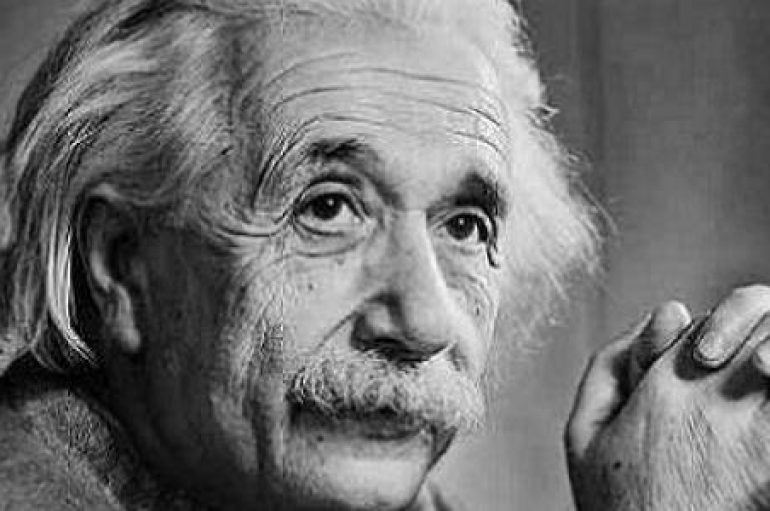 “Ndryshimi midis gjenialitetit dhe budallallekut eshte se gjenialiteti ka limit”