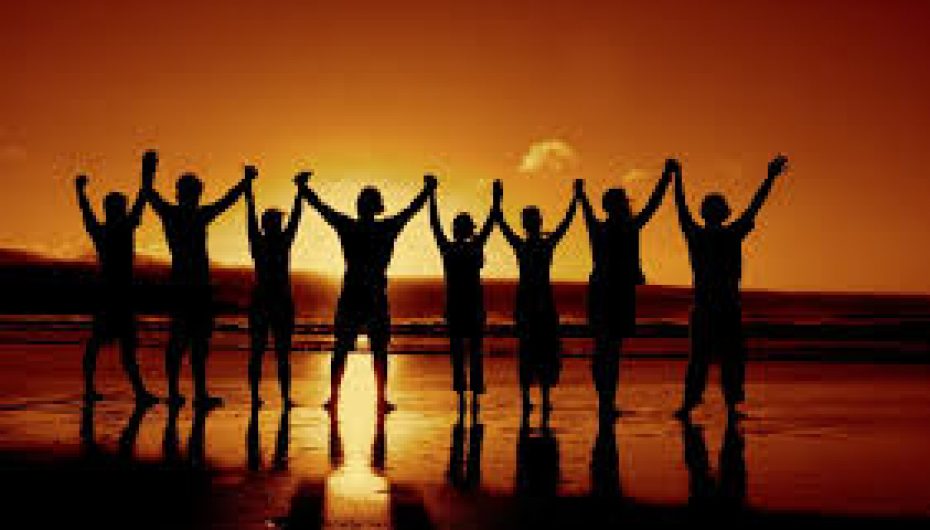 “Ne duhet të mësojnë të jetojnë së bashku si vëllezër, ose do zhdukemi të gjithë si budallenj”