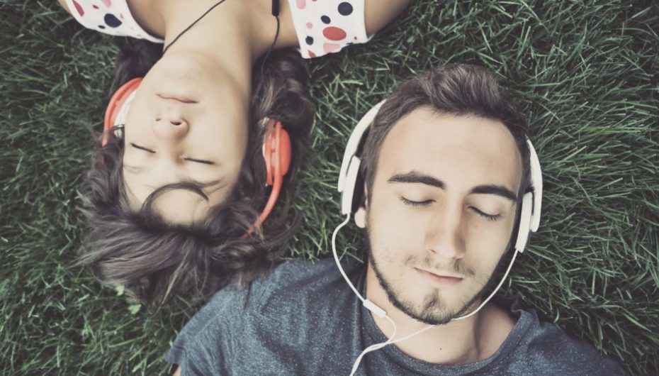 Shkencëtarët zbulojnë këngën që redukton ankthin me 65%