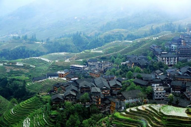 Fshati i moshës së tretë