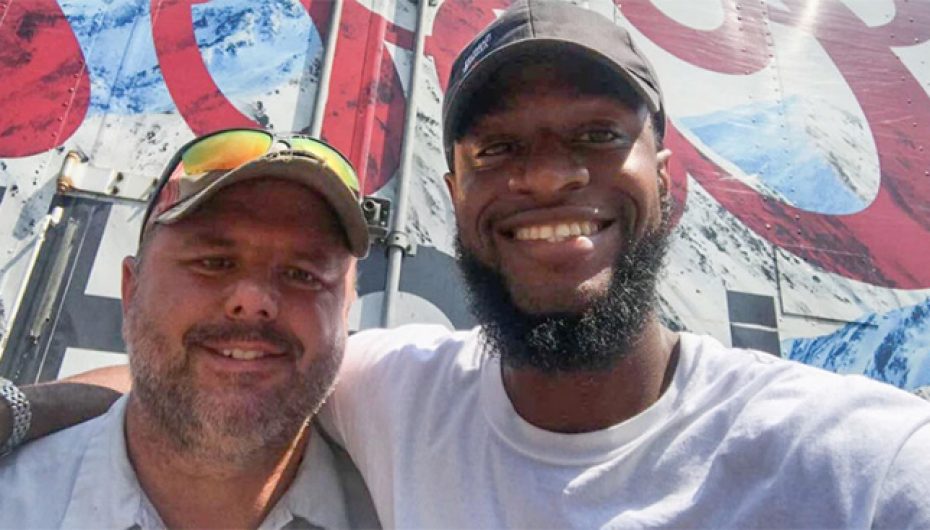 Shpërndarësit e birrës shpëtojnë të panjohurin nga vetëvrasja