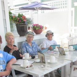 z4mrr-andy-grammer-pay-lunch-for-elderly-ladies-1