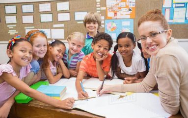 “Ëndrra fillon me një mësues që beson tek ju”