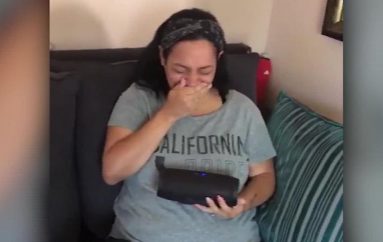 Gruaja shtatzanë shpërthen në lot, mëson gjininë e bebes nga zëri i babait të ndjerë