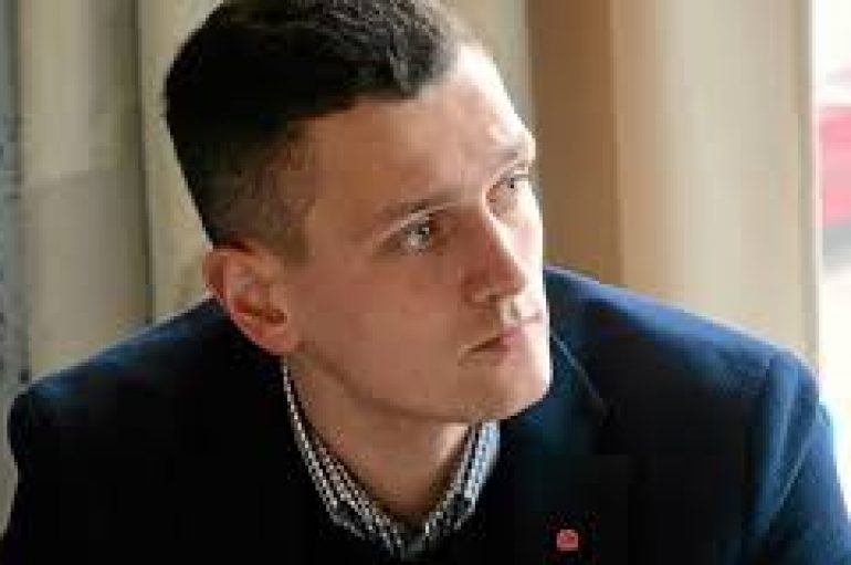 “Partia dhe shqiptarët më kanë sjellë sukses”, Dibrani fiton mandatin e tretë si deputet në Suedi