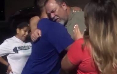 Shiti makinën për të paguar shpenzimet e gruas me kancer, surpriza e fëmijëve e përlot