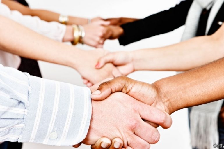 Veprimi afirmativ e forcon një meritokraci