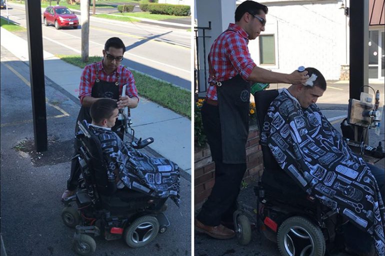 S’mund të hynte në dyqan prej karrocës, berberi lumturon burrin me aftësi të kufizuara, i pret flokët në trotuar