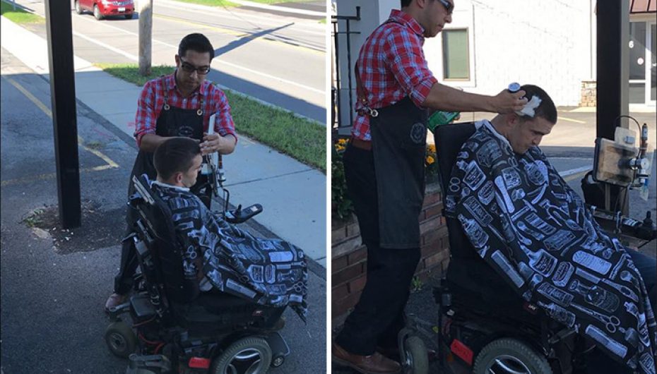 S’mund të hynte në dyqan prej karrocës, berberi lumturon burrin me aftësi të kufizuara, i pret flokët në trotuar