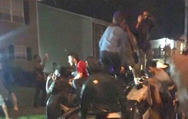 Tifozët i shkatërrojnë makinën, komuniteti bën gjithçka të ndihmojë të riun