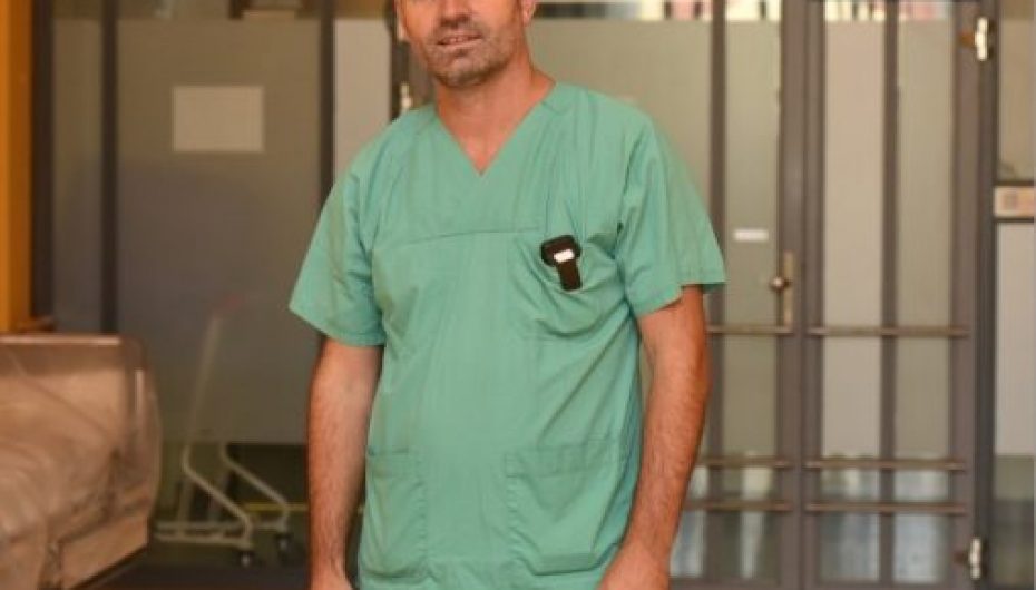 Kosovari menaxhon me sukses me 40 punonjës në zonën kirurgjike në Schwabing