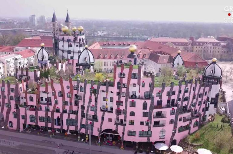 Para se të vdesë, arkitekti ndërton kalanë e gjelbër unike për të jetuar