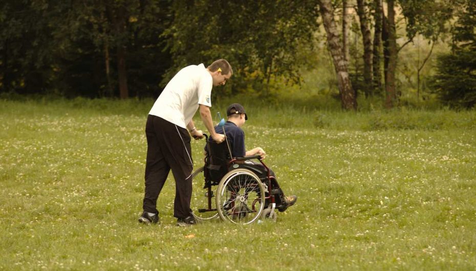 “Mençuria është shpesh herë më afër kur përkulemi, sesa kur fluturojmë”