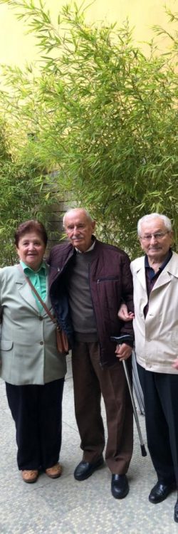 7d704ca2-6997-4ead-9b7e-59aef42dd51b-1-768×1024