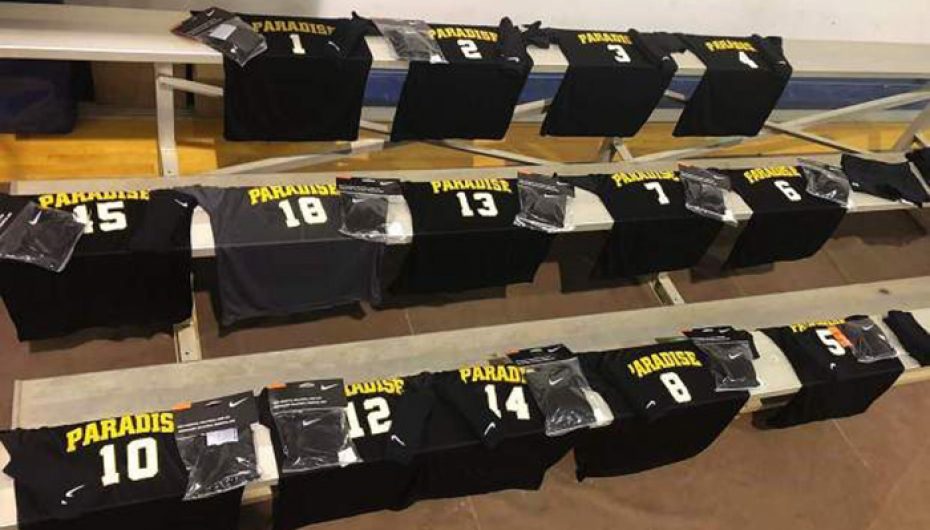 Ekipi i volejbollit humb gjithçka në zjarr, shfaqet në ndeshje me ndihmën e kundërshtarëve