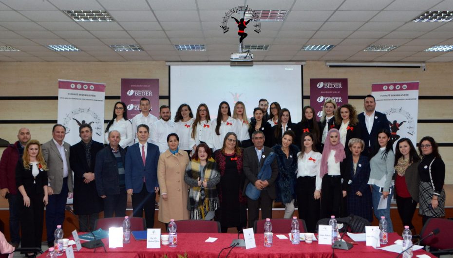 ‘Ruaj traditën, festo shqip’, artistë dhe studiues të folklorit bashkohen me nismën e studentëve