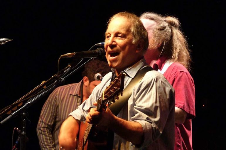 Këngëtari i njohur dhuron mijëra dollarë, që fëmijët me nevoja të veçanta të mësojnë të gatuajnë