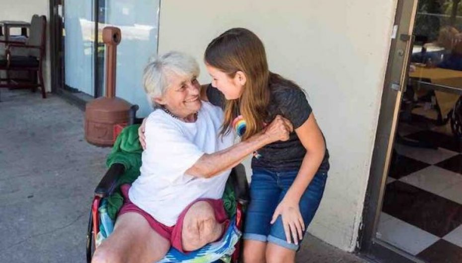 11-vjeçarja me mision magjik, plotëson dëshirat e të moshuarve në azile