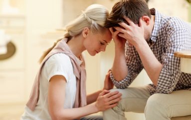 Studimi: Të mendosh për personin e zemrës, ul stresin njëlloj sikur ta kesh pranë