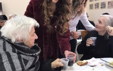 E bukur në shpirt, Mis Shqipëria dhuron drekë për të moshuarit