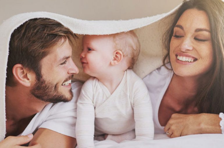 Zëvendësimi i fjalëve ‘mami’ dhe ‘babai’ me ligj, a mund të zbehet roli i tyre