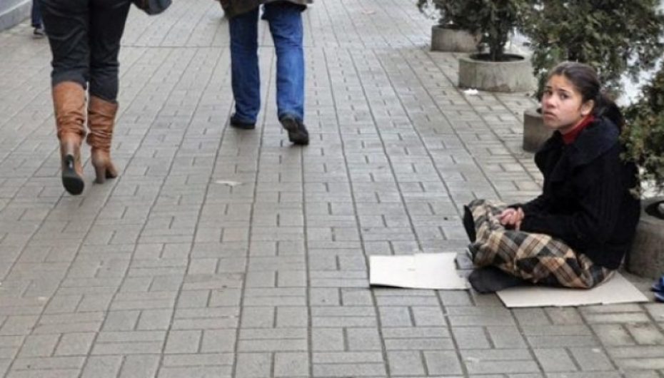 E mitura që shpëtoi vetë nga jeta e rrugës