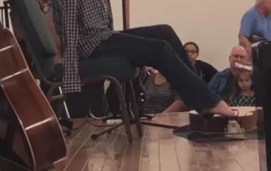 I riu me aftësi të kufizuara, rrëmben zemrat e të gjithëve