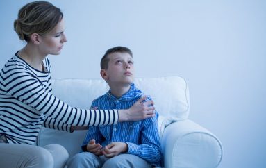 Autikët, trajtimi vetëm “një furgon” larg