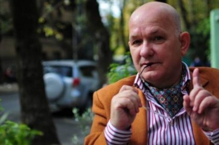 Jo nuk mund të jeni më përfaqësues të popullit…