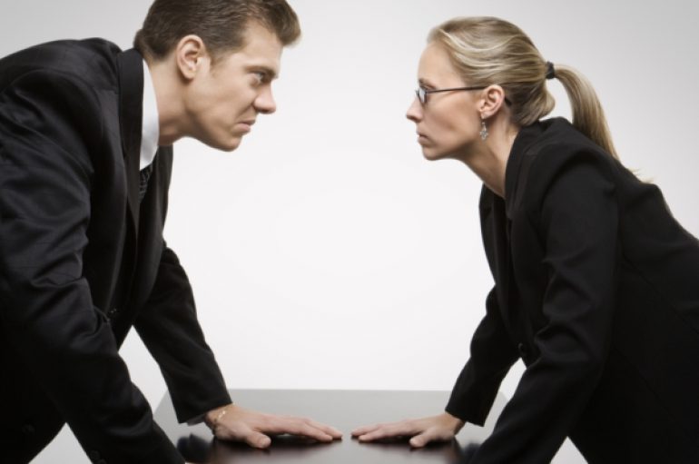 Gratë jetojnë më gjatë se burrat