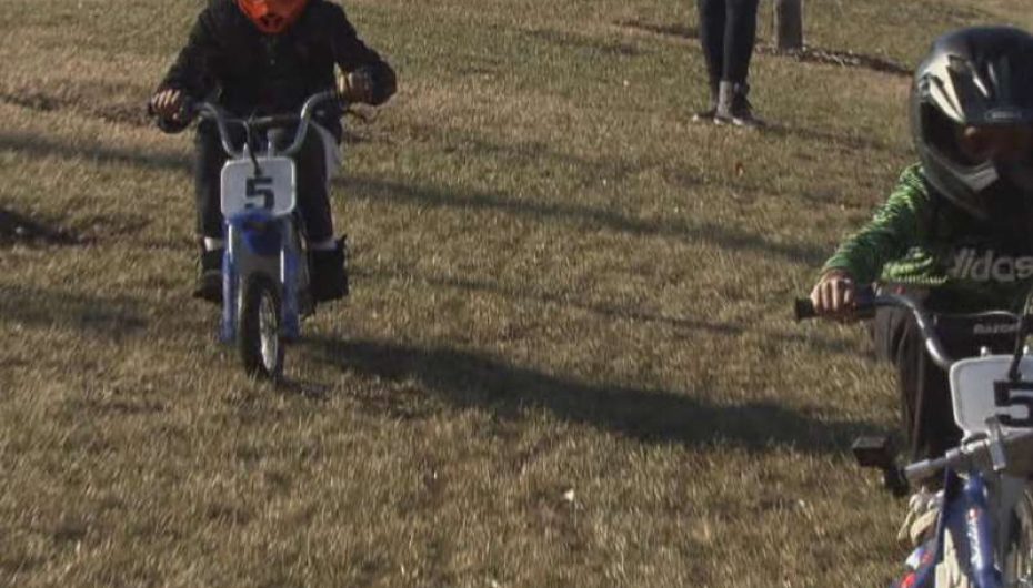 Ish-mësuesja përdor biçikletat e vjetra për të frymëzuar inxhinierët e ardhshëm