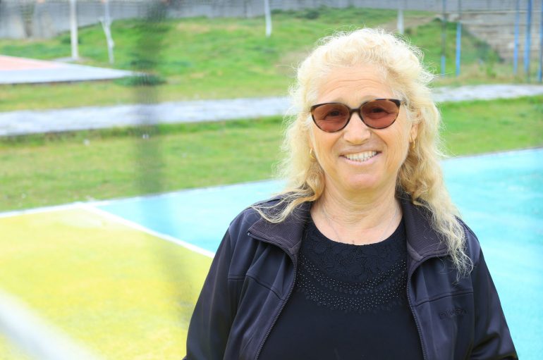 Mësuesja që luftoi mentalitetin e zonës në vitet 80′