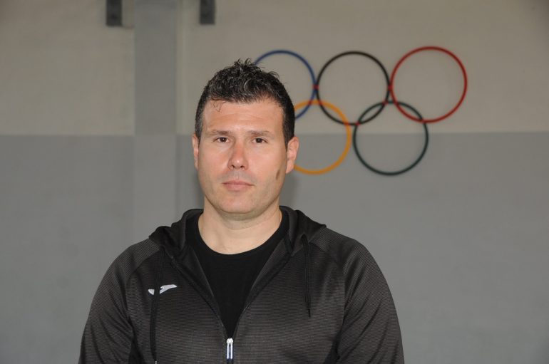 Mësuesi i vitit, pasioni e rikthen sërish në Shqipëri