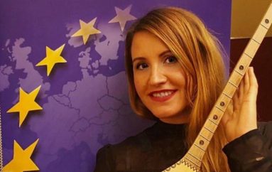 Hava, vajza që po ndërkombëtarizon çiftelinë