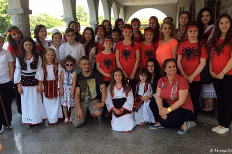 Në Hamburg, së shpejti nis mësimi i gjuhës shqipe