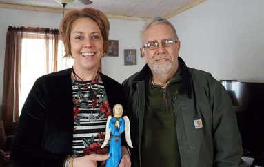 Zjarrëfikësi e ndihmoi të shpëtonte vajzën e saj. Dy vjet më vonë, nëna e re i dhuron veshkën