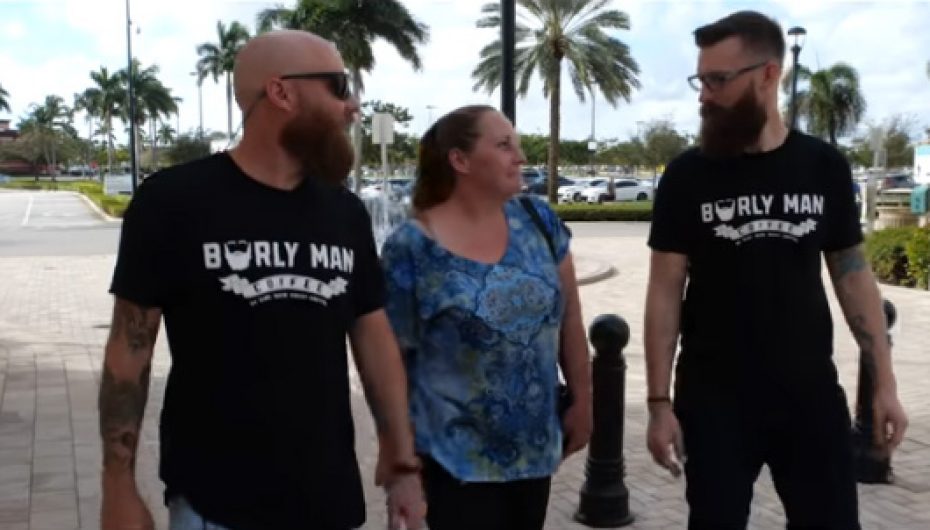 Një kompani kafeneje në një mision për të ndihmuar 100 nëna beqare