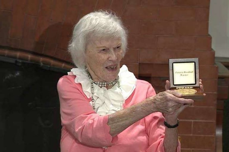 Dekada pas shërbimit të fshehtë, heroina e Luftës së Dytë Botërore nderohet me medalje në Kongres