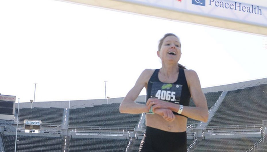 Nëna e 3 fëmijëve realizon ëndrrën në moshën 48-vjeçare