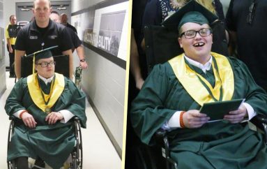 Adoleshenti i sëmurë, shkon në ceremoninë e diplomimit me ndihmën e spitalit