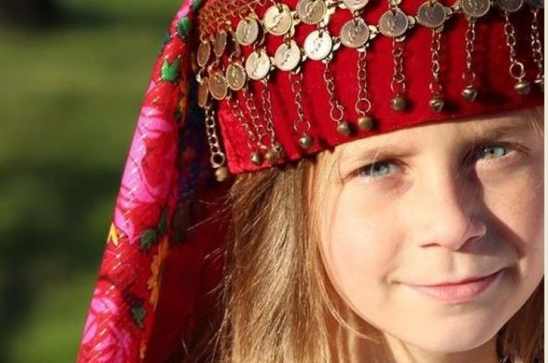 Kiara, shqiptarja e vogël rritet me ëndrrën për t’u bërë e famshme në gjithë botën