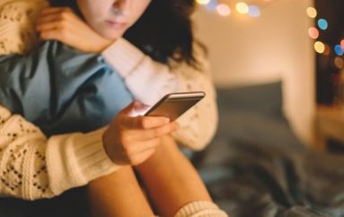 Instagram në parandalimin e vetëvrasjeve