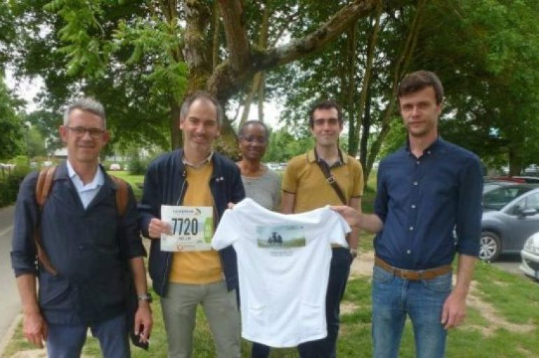 Duan t’i dëbojnë, atleti francez i del në mbrojtje familjes shqiptare