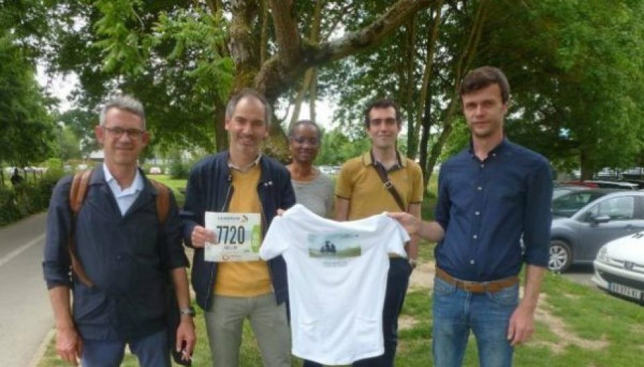 Duan t’i dëbojnë, atleti francez i del në mbrojtje familjes shqiptare